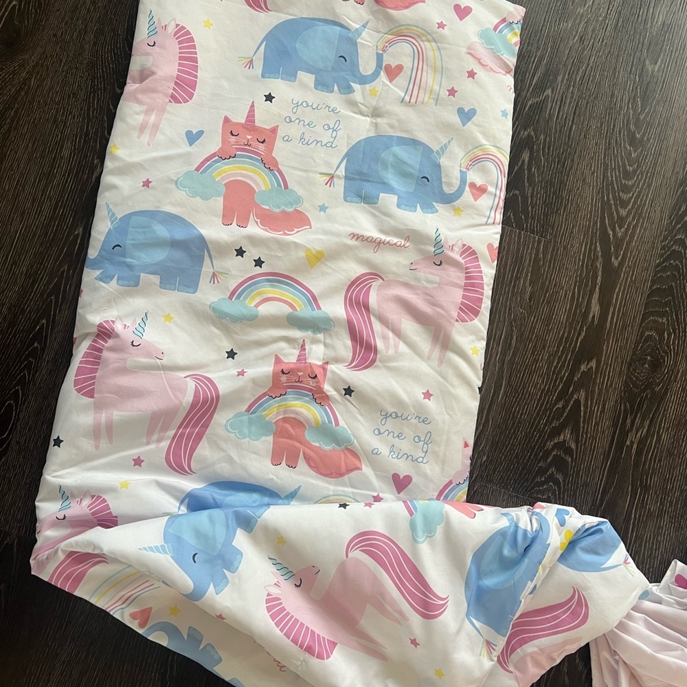 Toddler bedding set NWOT - Picture 2 of 4
